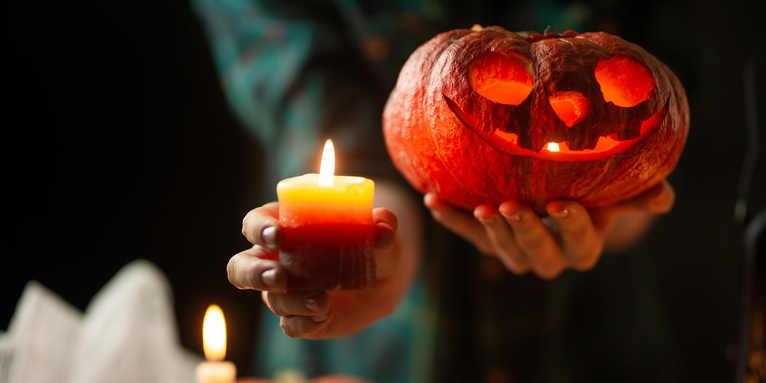 Reformationstag gegen Halloween? Warum eigentlich? Beide Feste liegen ja nicht zufällig am Abend vor Allerheiligen. , © GettyImages